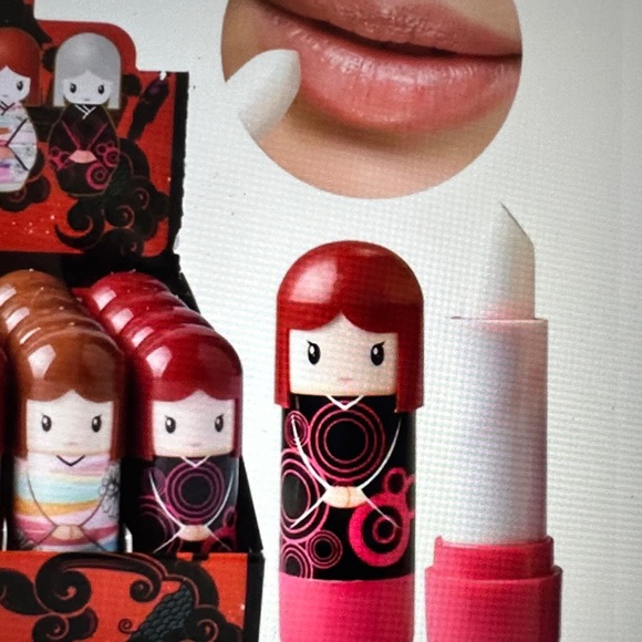 FREE 1 with 25.00 purchase  Lip Balm glossy long lasting natural lip balm. 🆕 - Picture 5 of 8